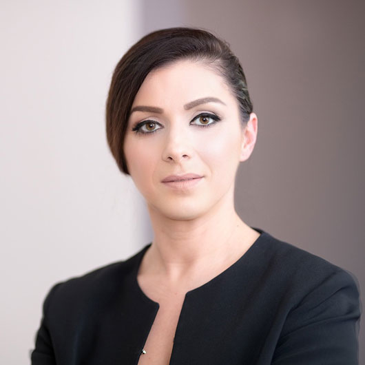Kanzleimanagerin Dragana Lukic Kanzleimanagerin Dragana Lukic
